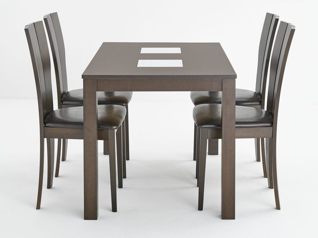 Orlando Table With Chicago Chairs