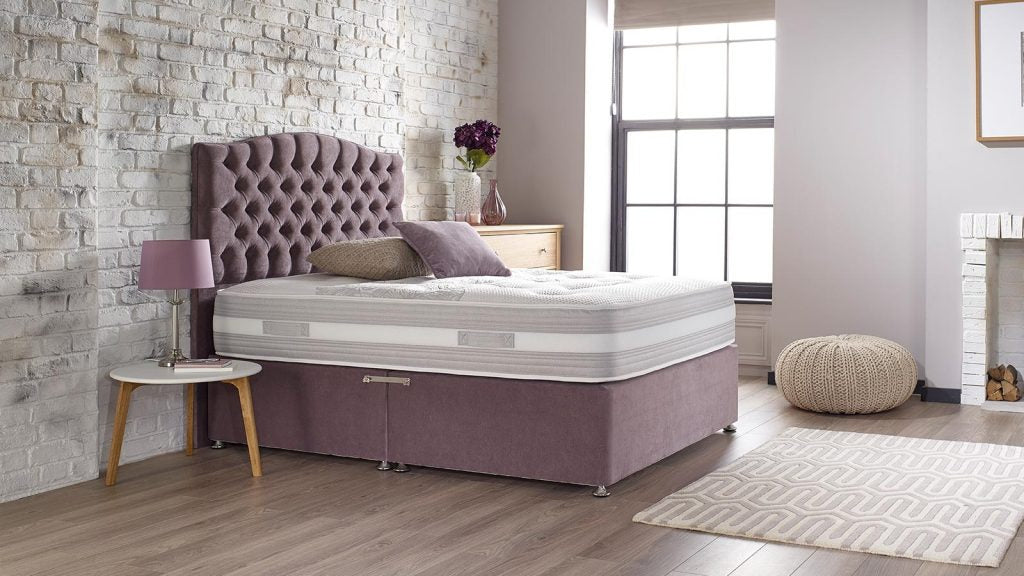 Curve Chesterfield Bed